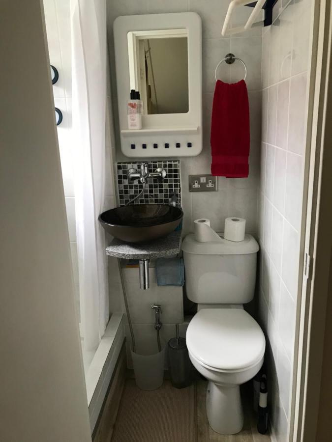 Quiet, Spacious Double Bedroom! Peterborough Zewnętrze zdjęcie